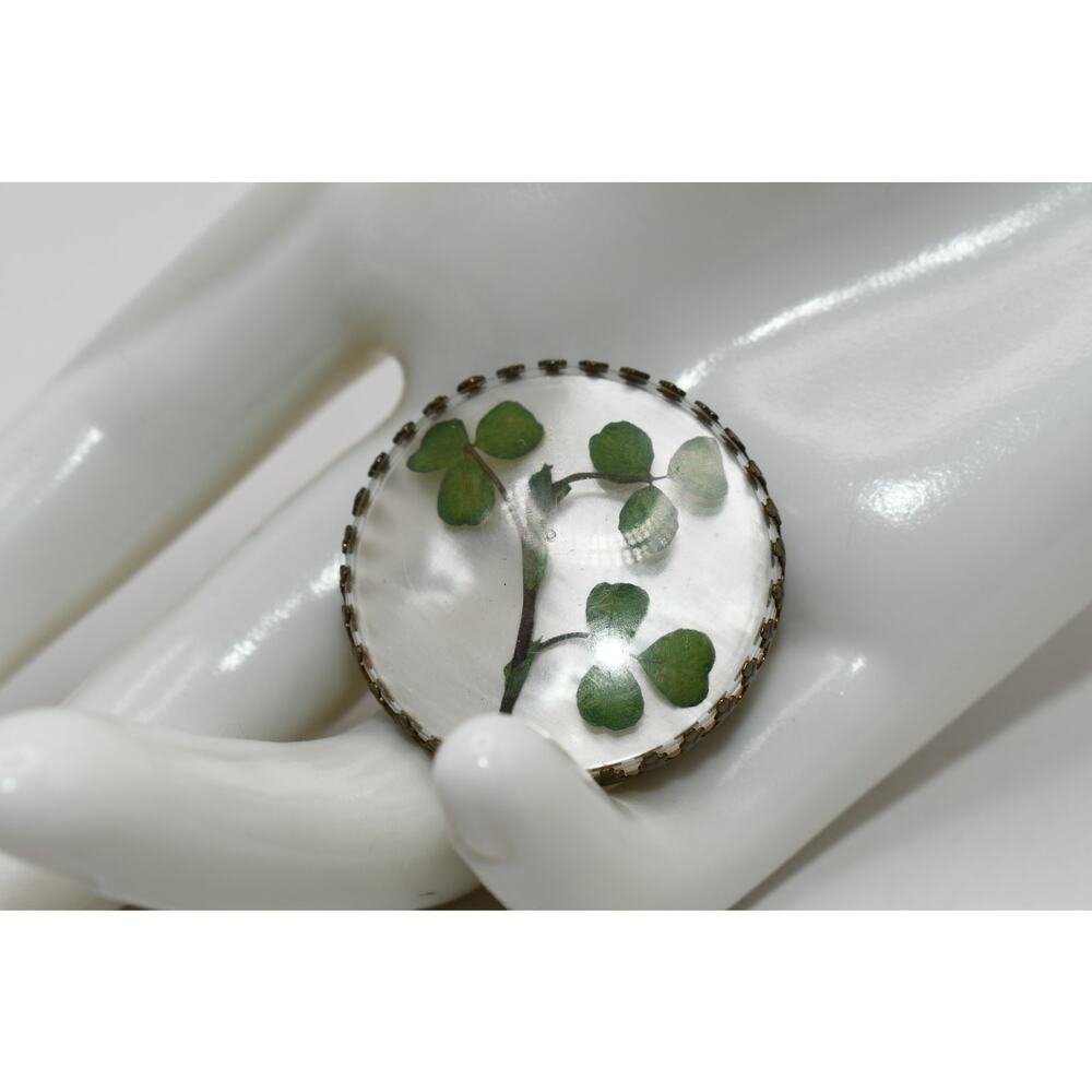 Vintage 1950s Three Leaf Clover Brooch Lucite Dome Pin - Picture 4 of 10